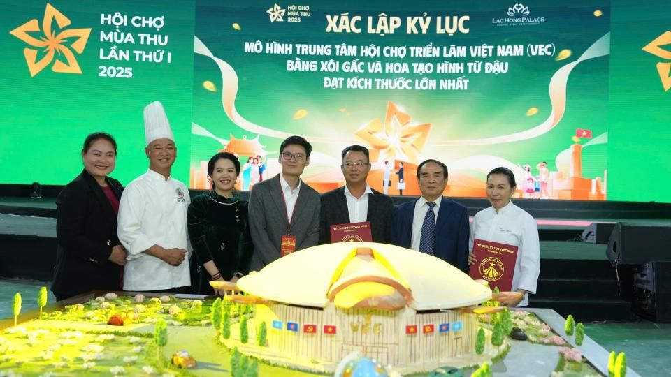 intro tiệc cưới 3