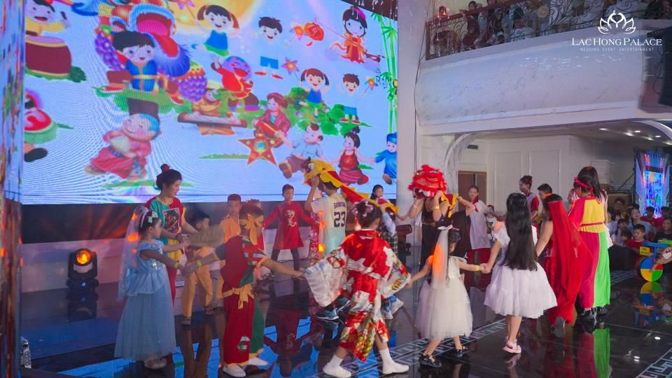 intro tiệc cưới 2