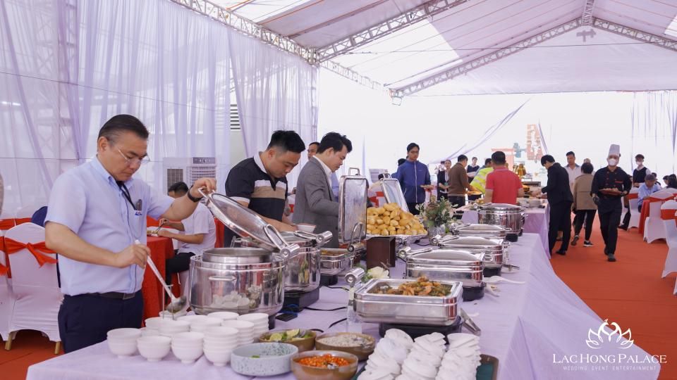 intro tiệc cưới 3