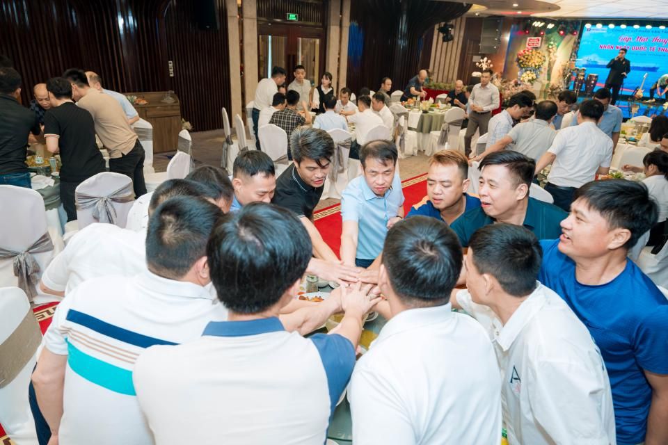 intro tiệc cưới 3