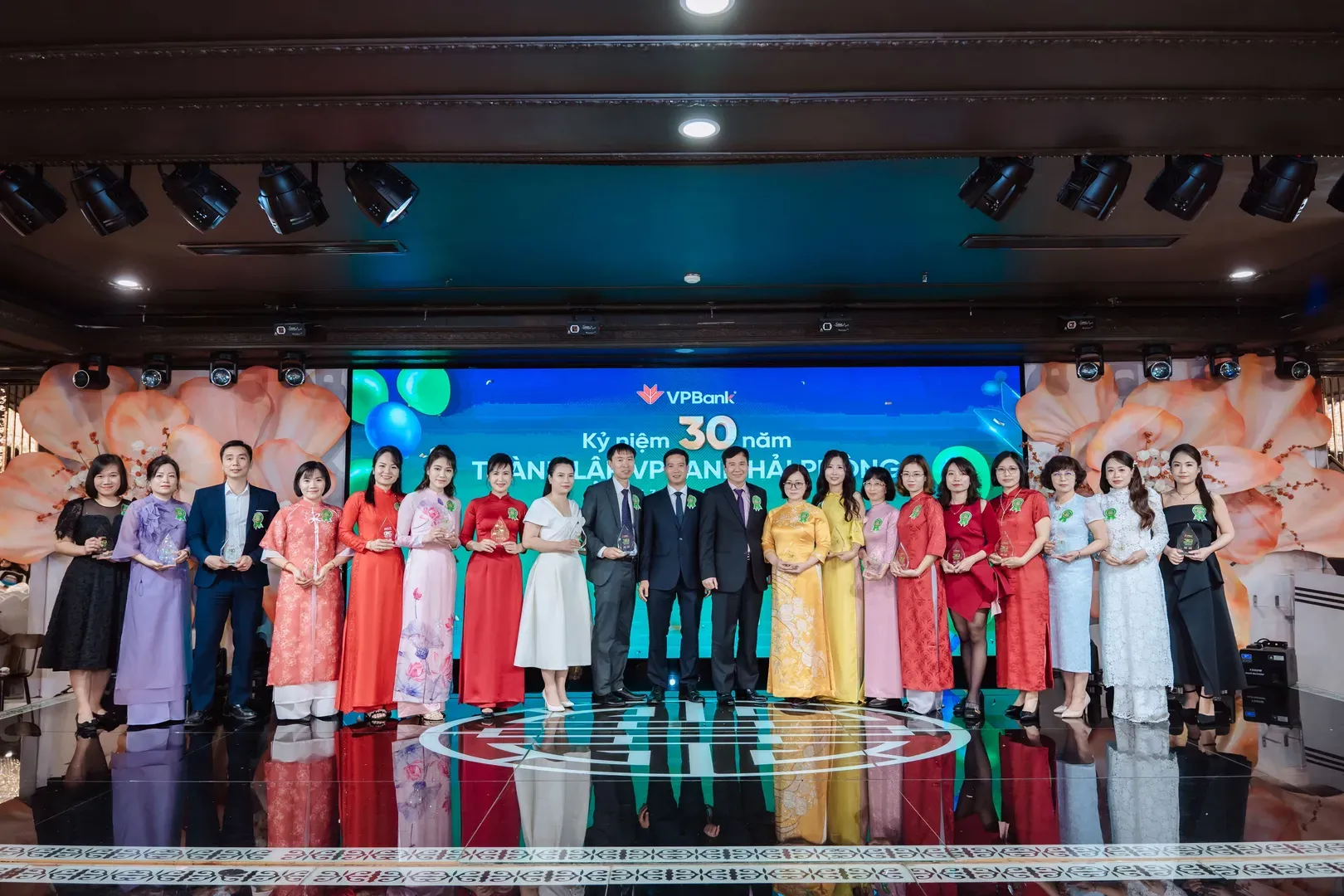 intro tiệc cưới 3